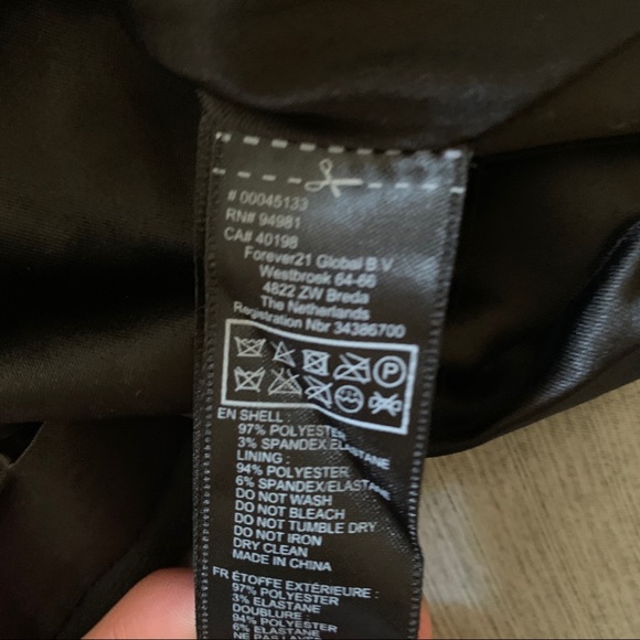 SALE Black Tube Top - Picture 4 of 4